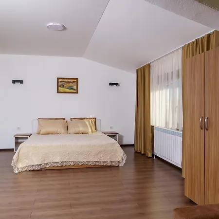 свети никола Πανσιόν
